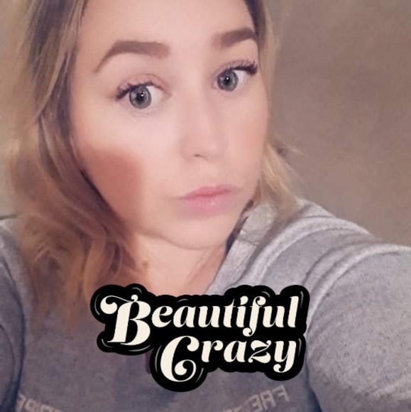 Meet your Posher, Maria - Picture 1 of 1